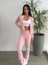 conjunto composto por jaqueta e legging flare